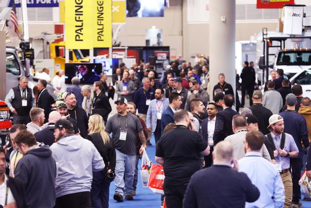 WTW26 ExhibHall IMG_7809